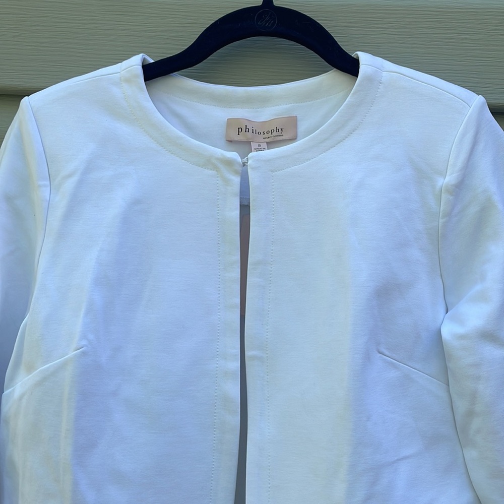 Philosophy White Open-Front Cropped Blazer - Picture 2 of 7